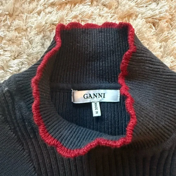 GANNI navy and red sweater. Harrison style with scallop trim - Picture 4 of 5
